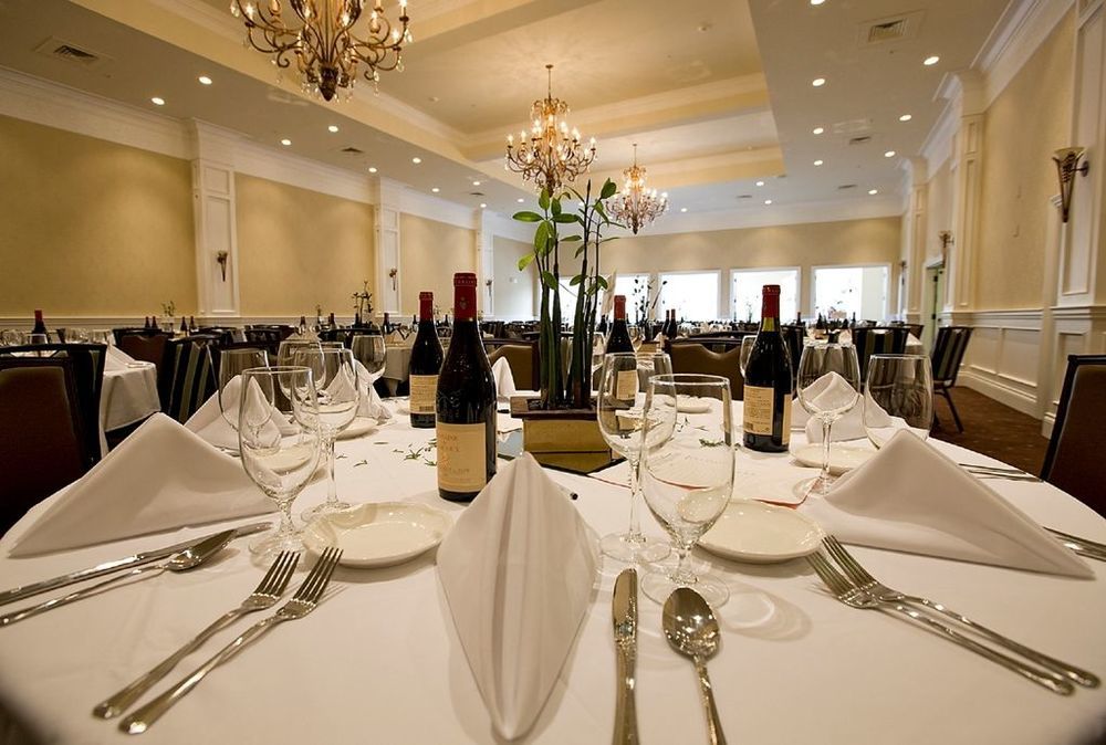 Oceano Hotel And Spa Half Moon Bay Harbor Restaurant photo